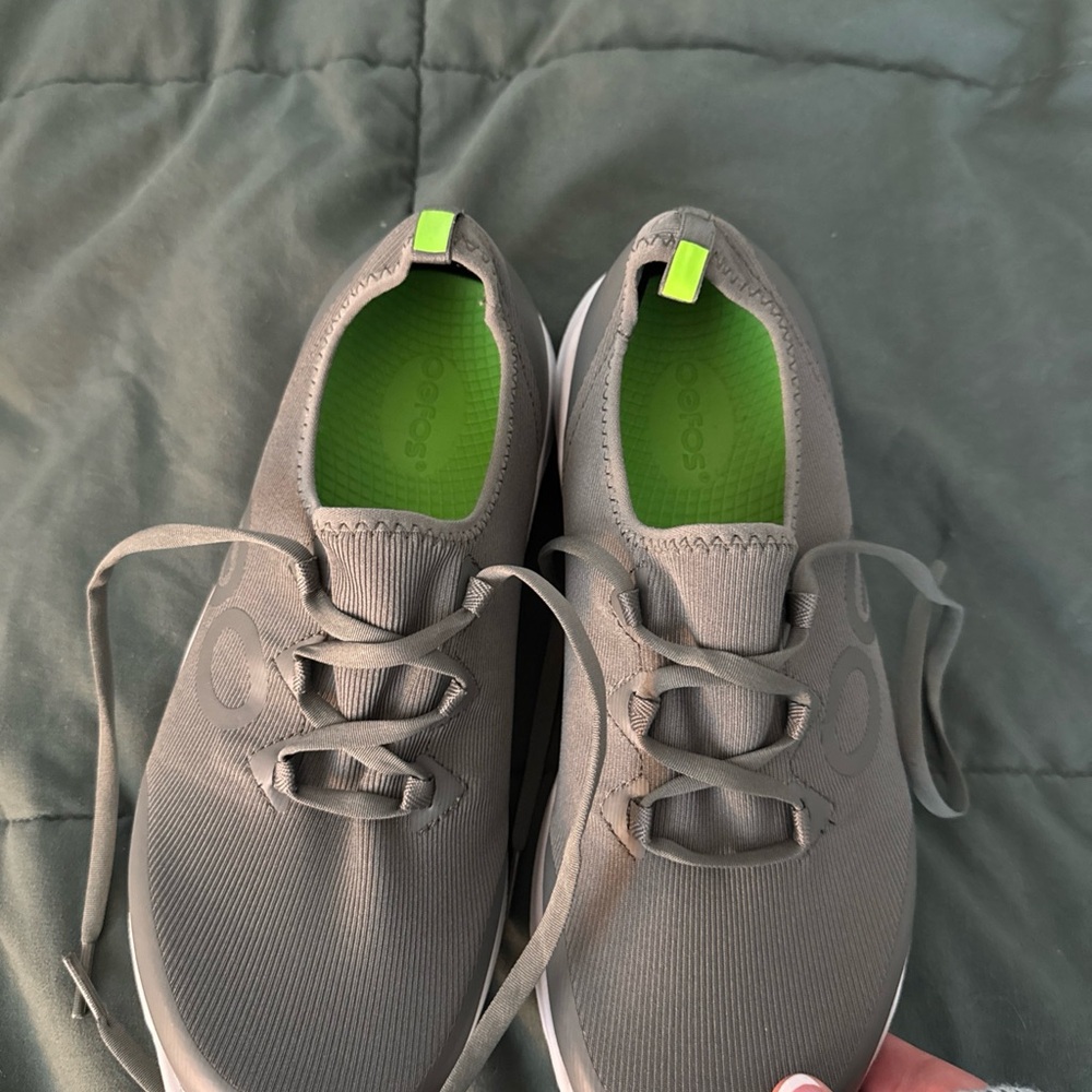 OOFOS Gray Athletic Shoes with Green Accents